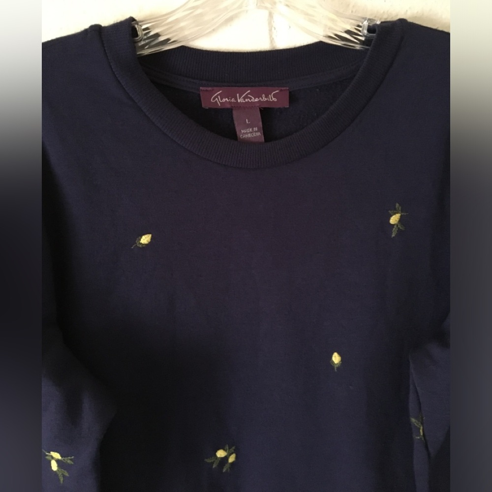 Gloria Vanderbilt | Navy Sweatshirt with Lemon Yellow Florals Embroidery πβ¨πππ± - Picture 2 of 16